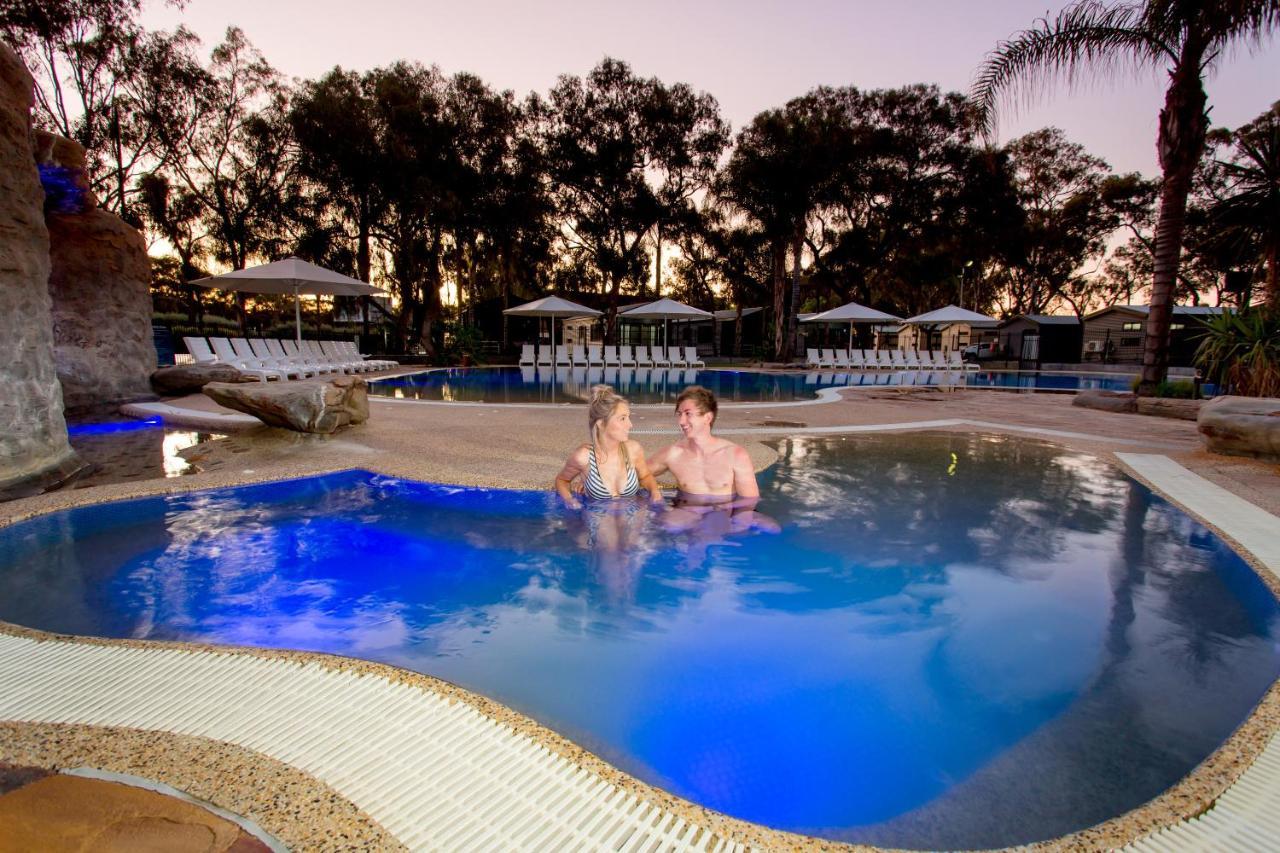 Big4 Renmark Riverfront Holiday Park Hotel ภายนอก รูปภาพ