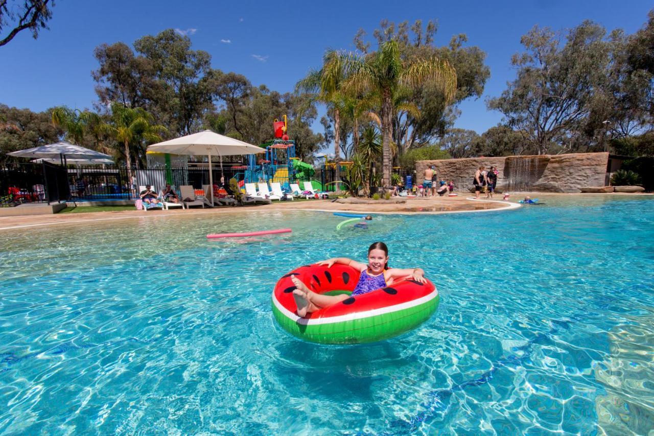 Big4 Renmark Riverfront Holiday Park Hotel ภายนอก รูปภาพ