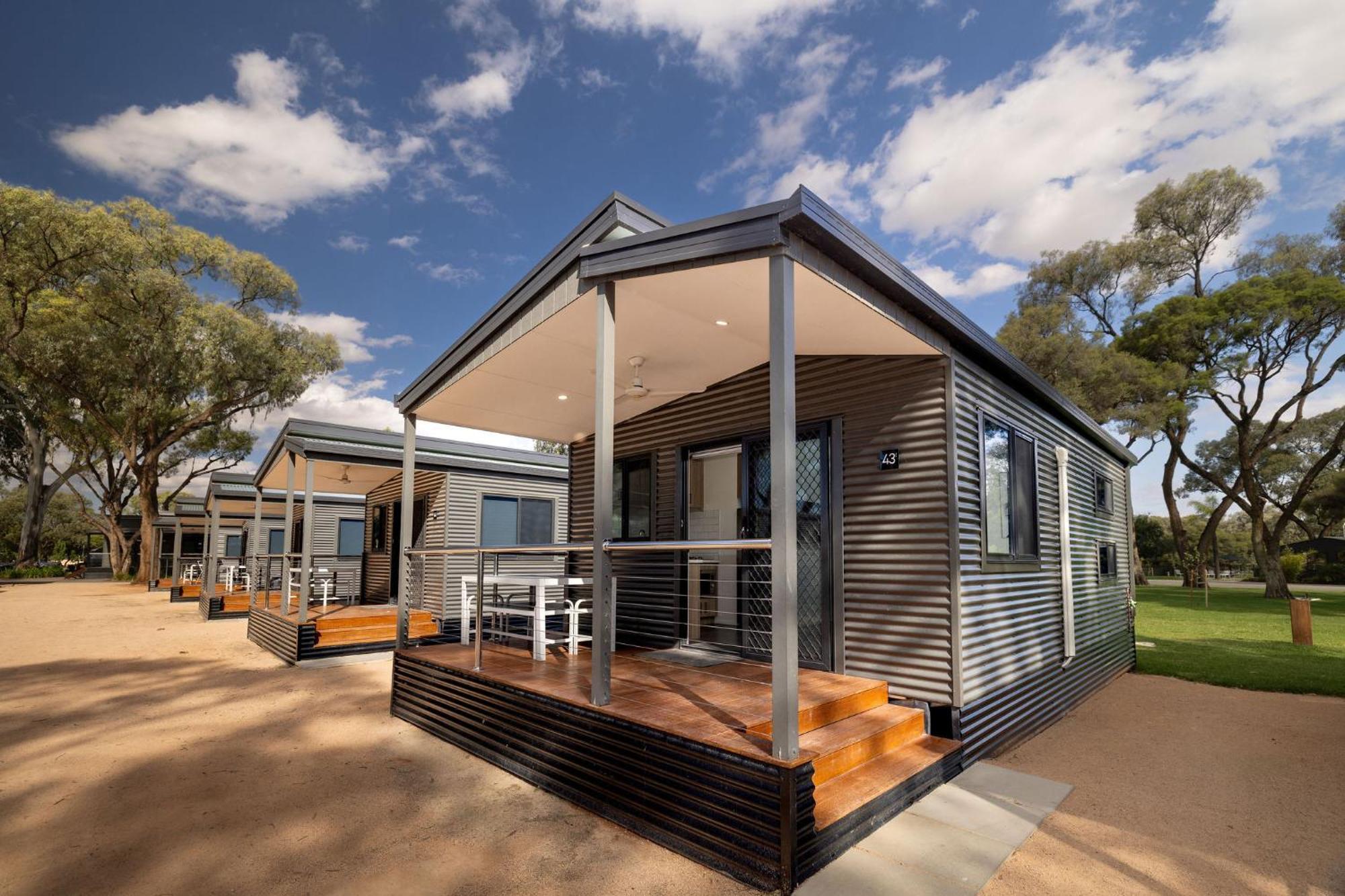 Big4 Renmark Riverfront Holiday Park ภายนอก รูปภาพ