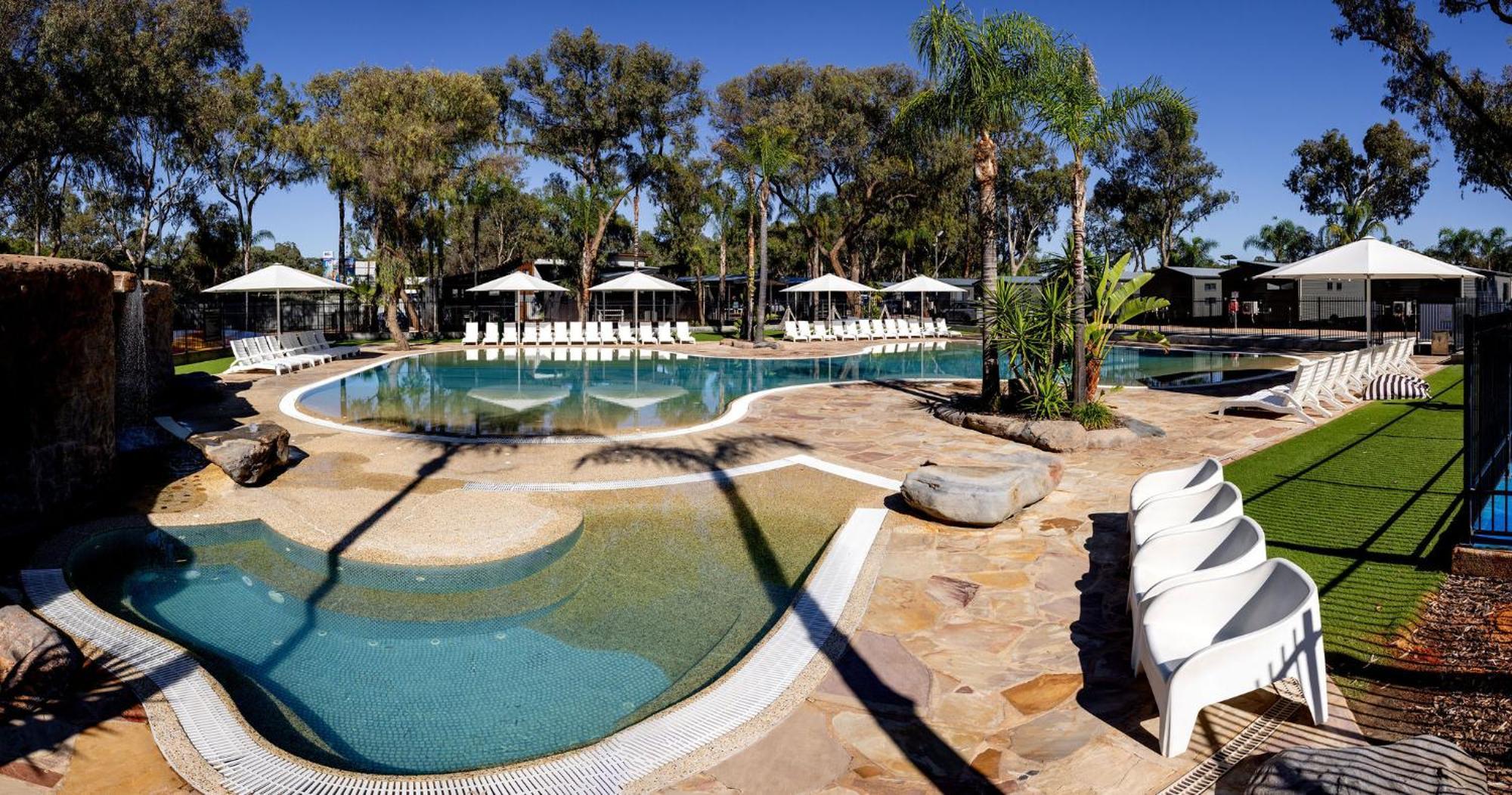 Big4 Renmark Riverfront Holiday Park ภายนอก รูปภาพ