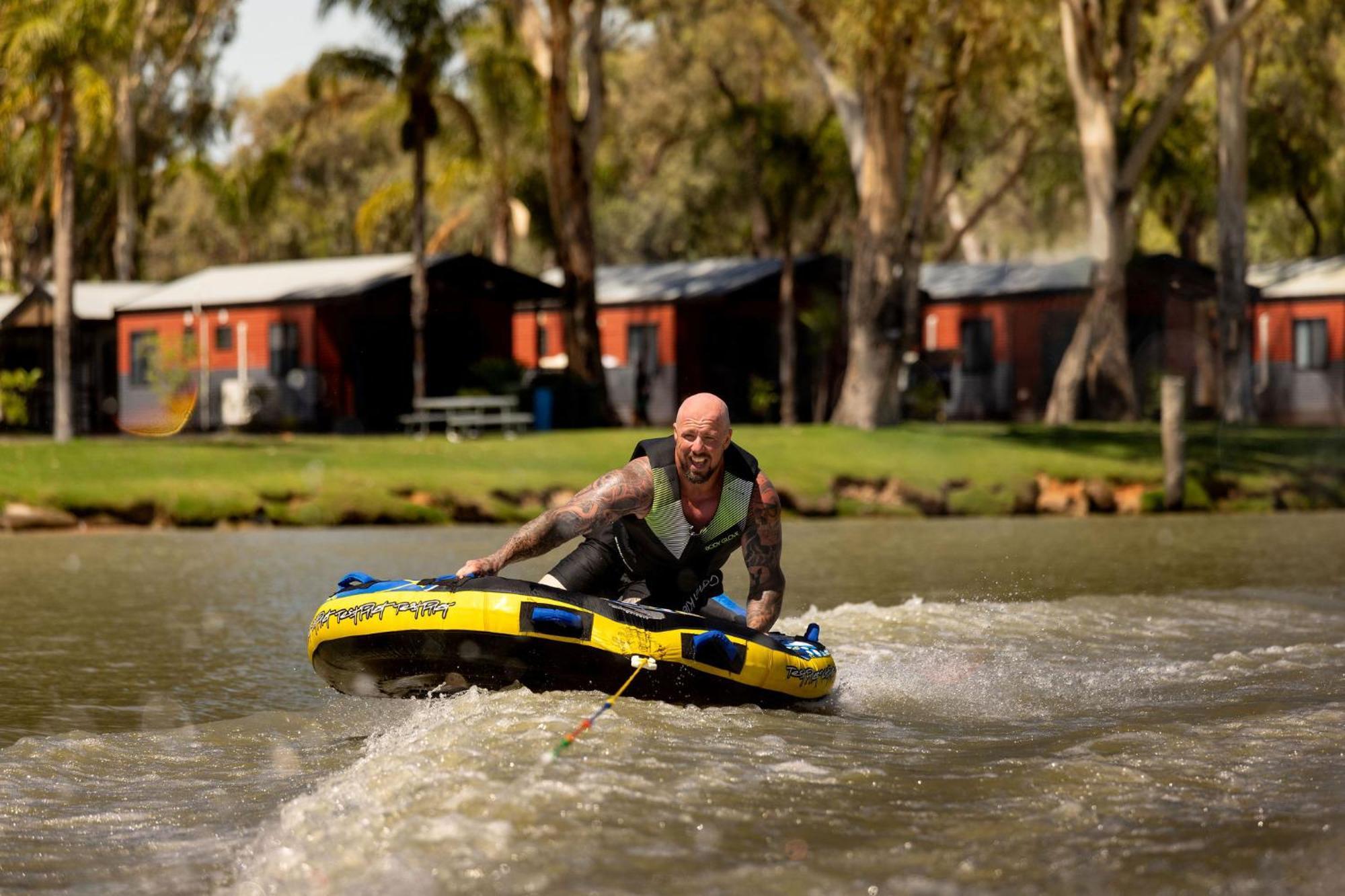 Big4 Renmark Riverfront Holiday Park ภายนอก รูปภาพ