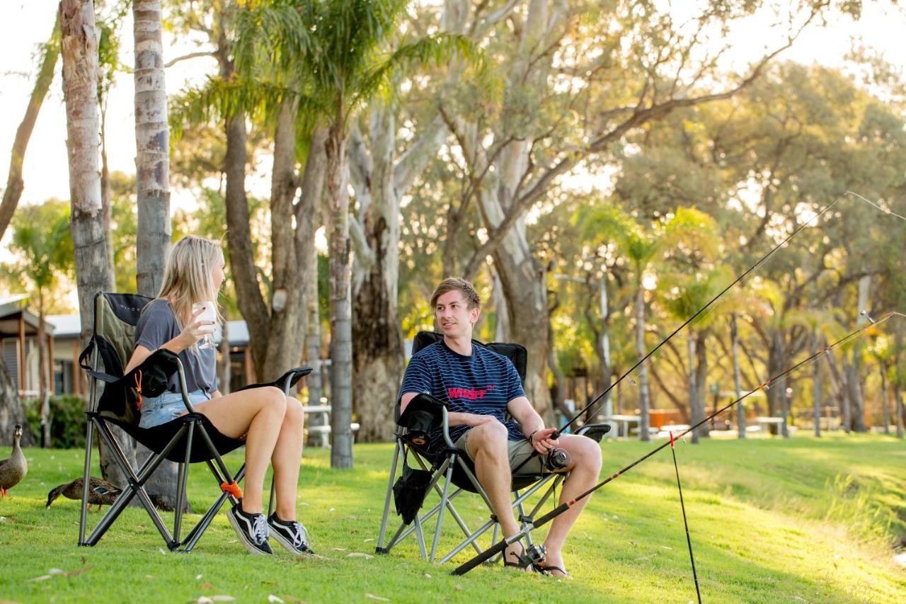Big4 Renmark Riverfront Holiday Park ภายนอก รูปภาพ