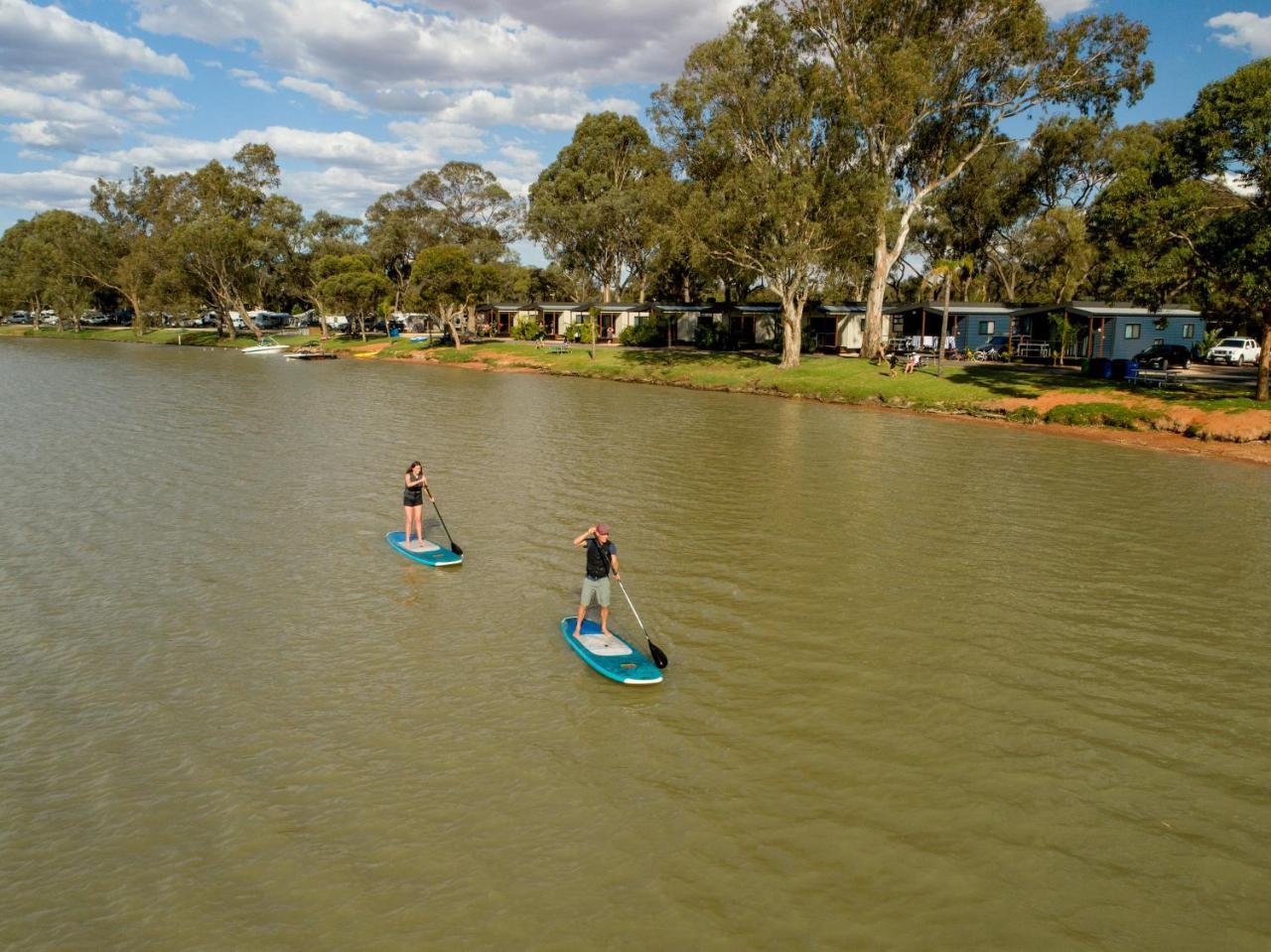 Big4 Renmark Riverfront Holiday Park Hotel ภายนอก รูปภาพ