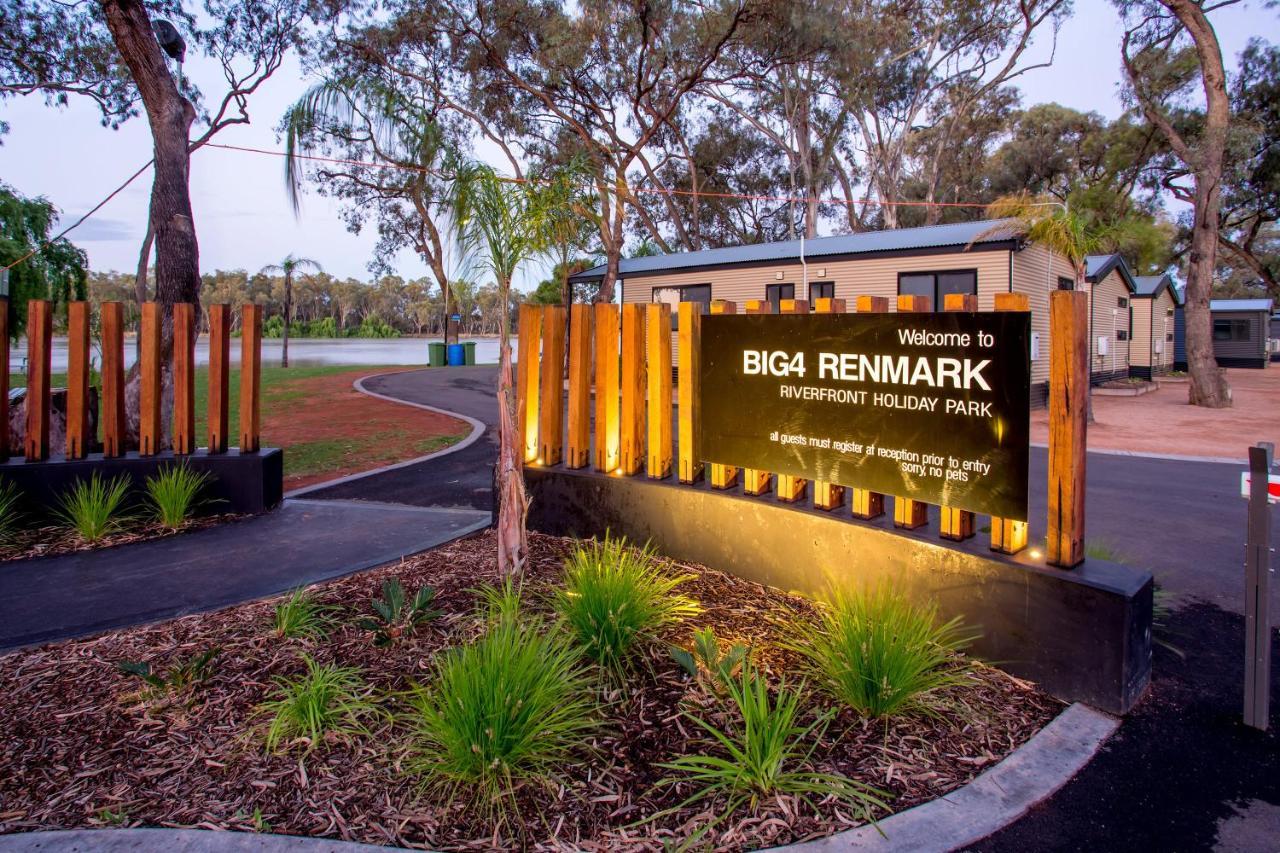 Big4 Renmark Riverfront Holiday Park Hotel ภายนอก รูปภาพ