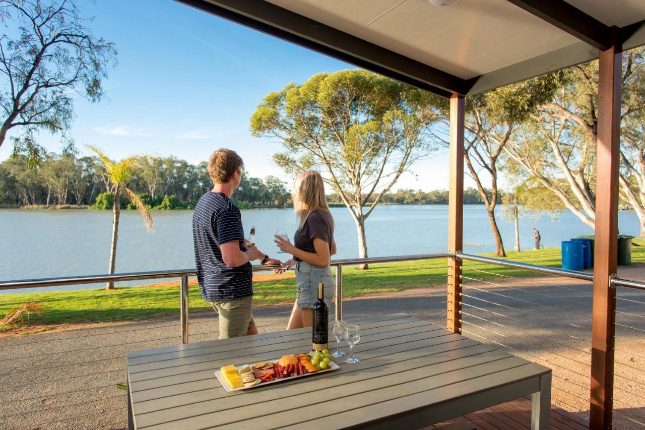 Big4 Renmark Riverfront Holiday Park Hotel ภายนอก รูปภาพ