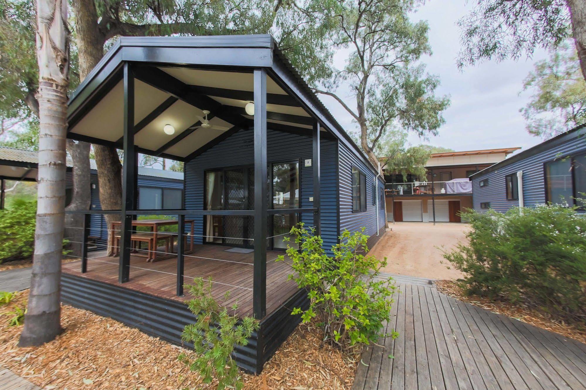 Big4 Renmark Riverfront Holiday Park Hotel ภายนอก รูปภาพ